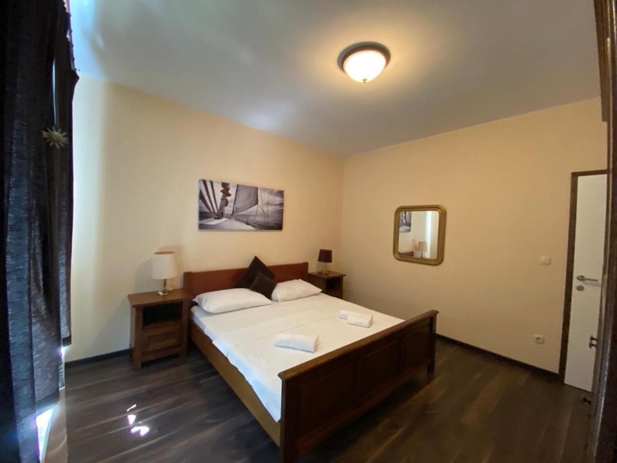 Apartments Villa Lora Kraj  Eksteriør bilde