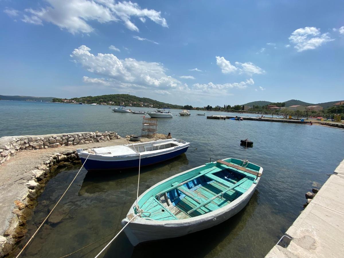 Apartments Villa Lora Kraj  Eksteriør bilde