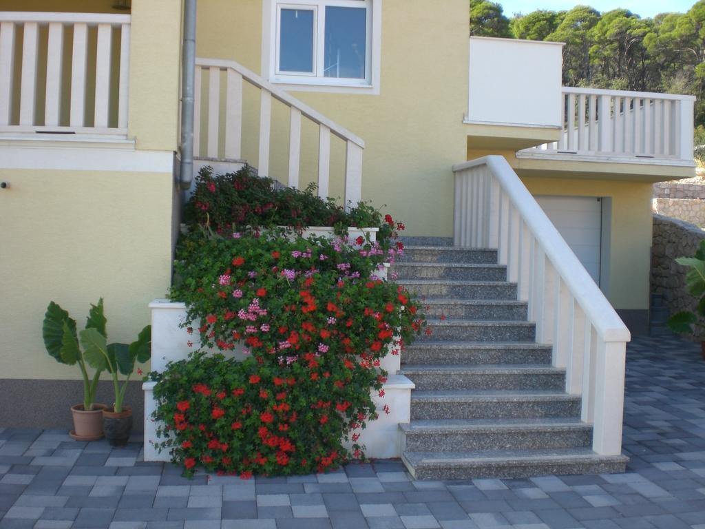 Apartments Villa Lora Kraj  Eksteriør bilde